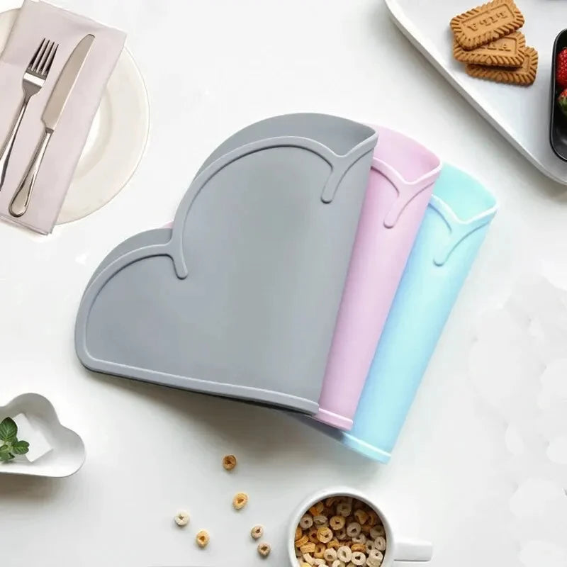 Cloud style Pet Feeding Mat for Cats and Dogs with Nonspill Nonslip Waterproof Leakage Food Easy to Clean Silicone Placemats