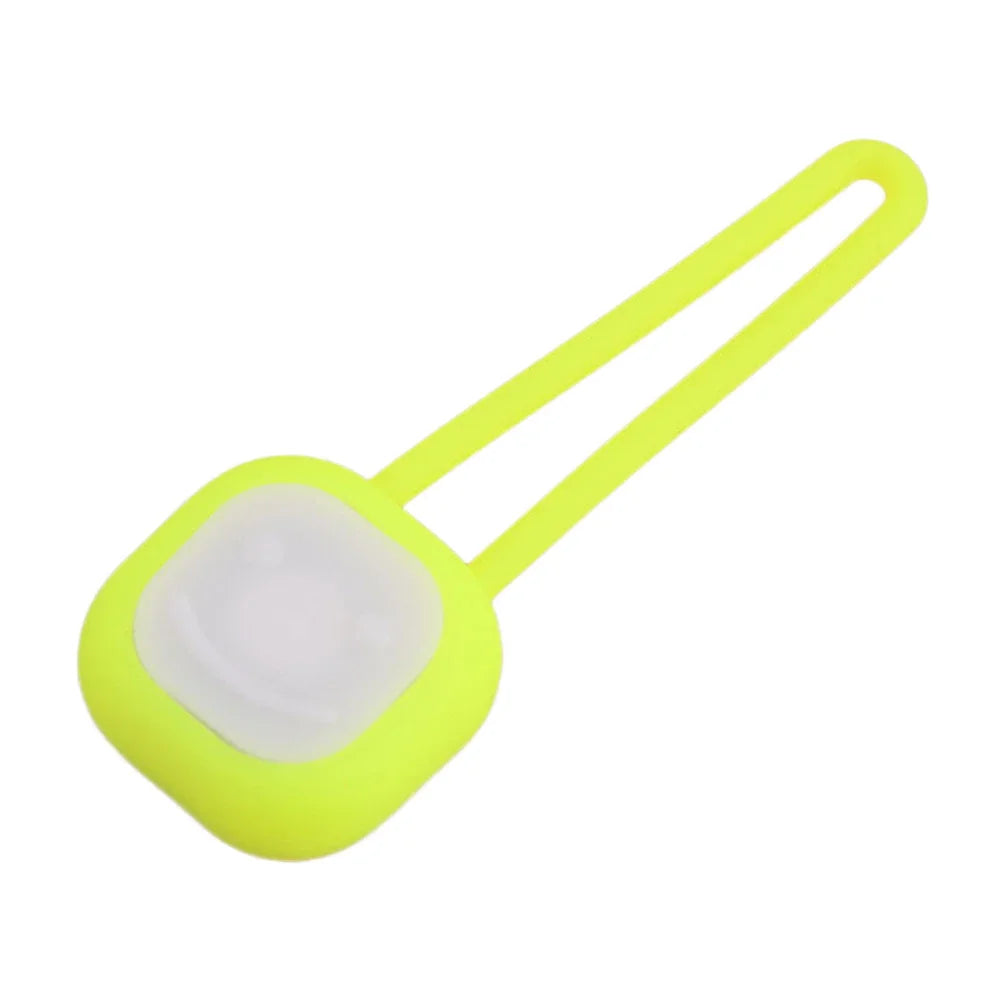 Dog Pet Pendant Night Light Waterproof Led Safety Pet Collar Pendants Lighted Puppy Flashing for Outdoor Hiking Training Walking
