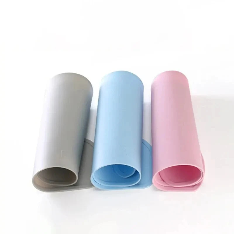 Cloud style Pet Feeding Mat for Cats and Dogs with Nonspill Nonslip Waterproof Leakage Food Easy to Clean Silicone Placemats
