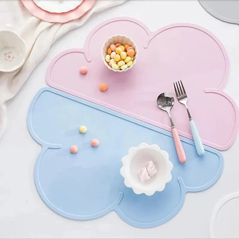 Cloud style Pet Feeding Mat for Cats and Dogs with Nonspill Nonslip Waterproof Leakage Food Easy to Clean Silicone Placemats
